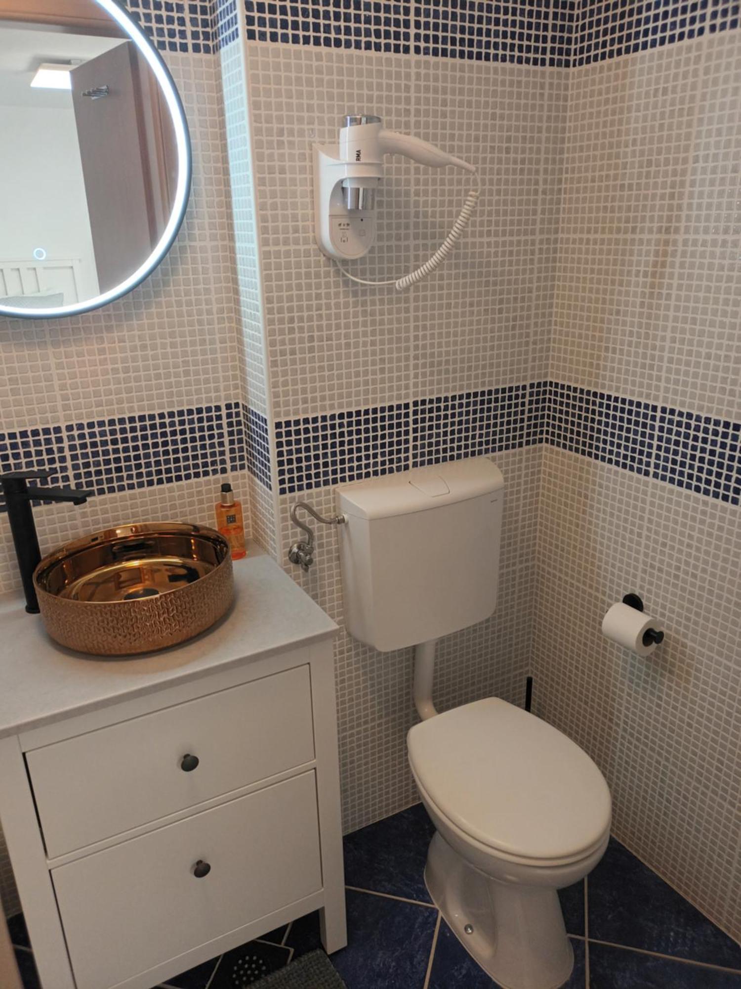 App Hedonist Apartment Novigrad  Ngoại thất bức ảnh